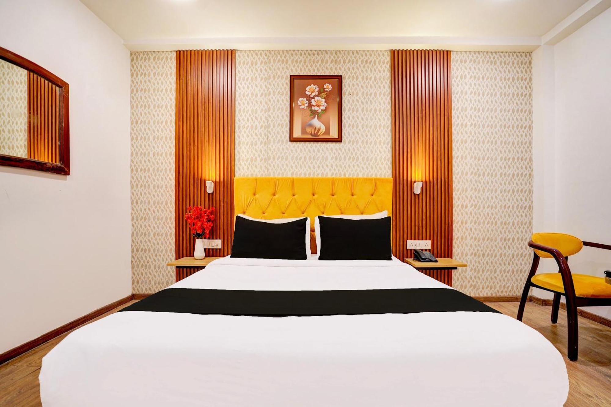 Super Townhouse Jageer Palace Near Mayapuri Chowk New Delhi Buitenkant foto