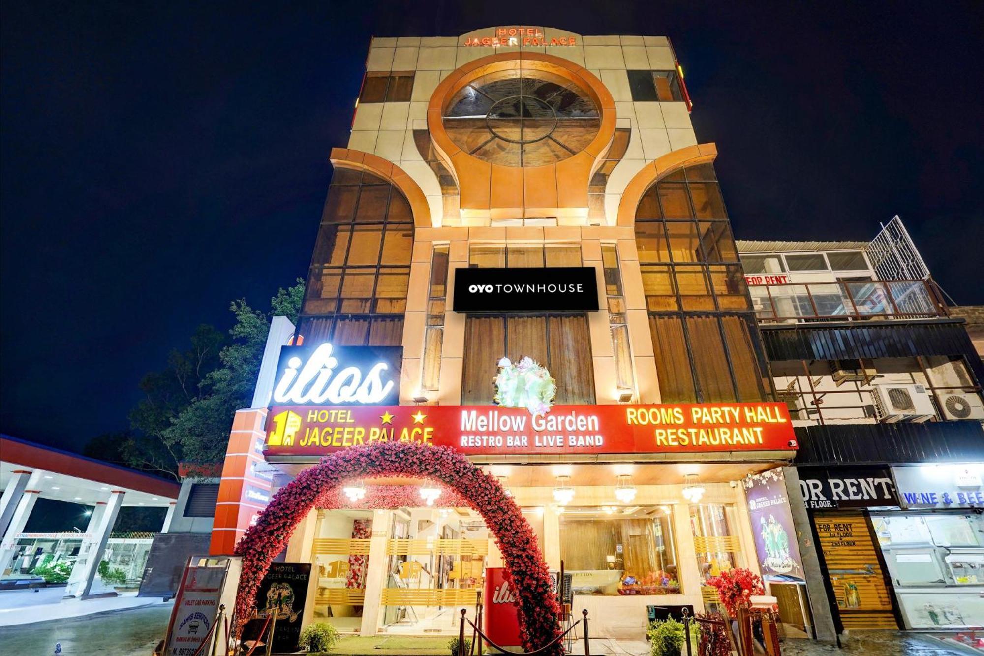 Super Townhouse Jageer Palace Near Mayapuri Chowk New Delhi Buitenkant foto